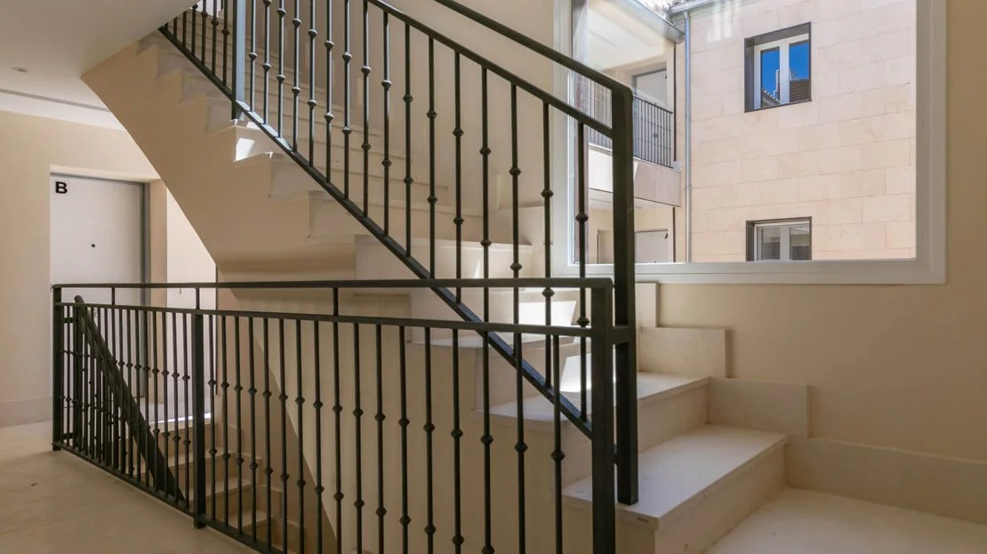 Escaleras - Edifico Real
