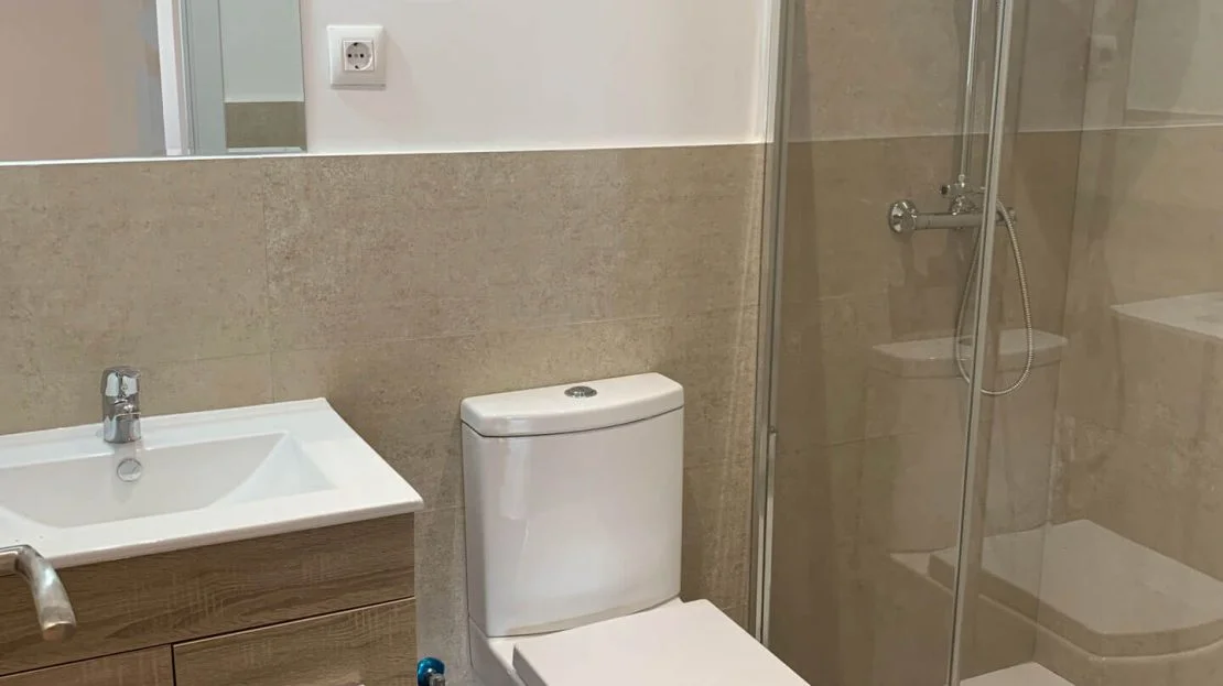 Lavabo con ducha - Postas 59